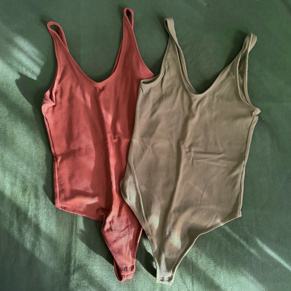 Abercrombie Ribbed Scoopneck Bodysuit - Olive Green